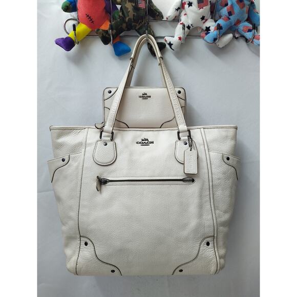 Coach Mickie Off-white Pebbled Leather Double Handle Zipper Tote Bag With Wallet - Picture 5 of 16